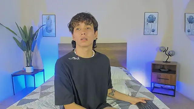 Brian-Ausslos' Live XXX Chat