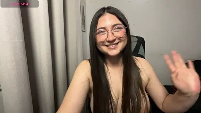 valentinauwu Chat XXX in diretta