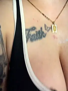 Chat XXX ao vivo de Megaan__More