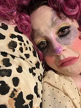 kitkathecartoonclown Chat XXX in diretta