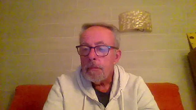 tuggy59: διαδικτυακό σόου στην κάμερα