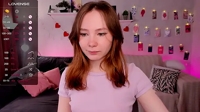 LanaBlu_ Adlı Modelin Canlı XXX Sohbeti