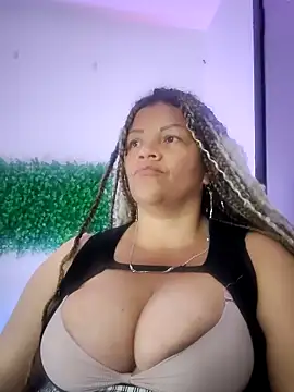 XXX chat uživo modela Eva_Luxei