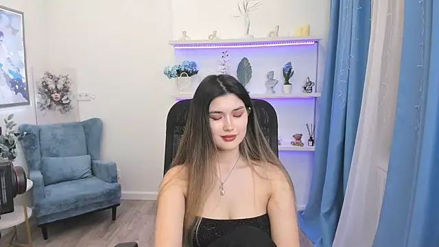 AnneTLi élő XXX-chatje