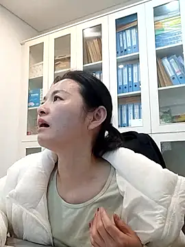 ialnuyoa_h – Live XXX-chat