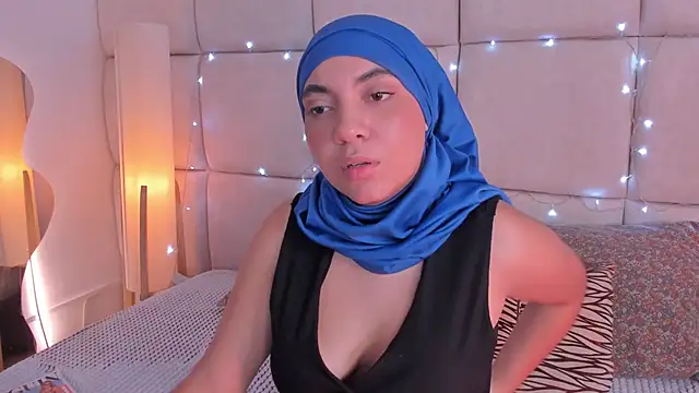 Sooffii_1 élő XXX-chatje