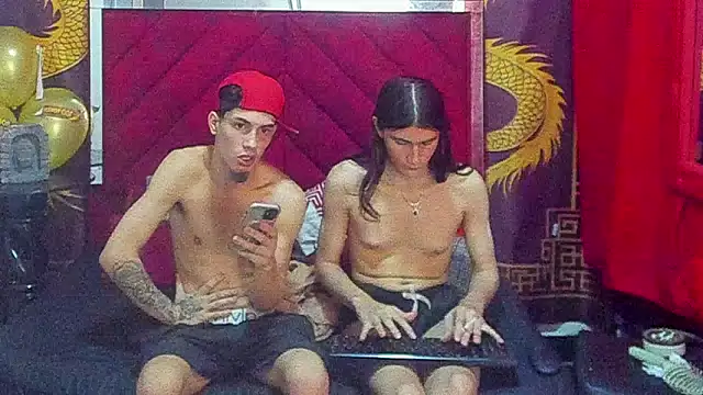 Pride_couple's Live XXX Chat