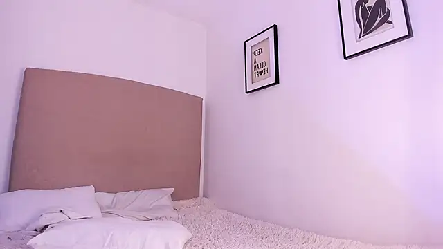 im_miuu: онлайн-секс-чат