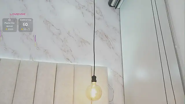 Annyy_Rosse Chat XXX in diretta