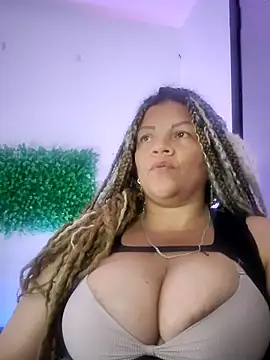 Chat XXX en directo de Eva_Luxei