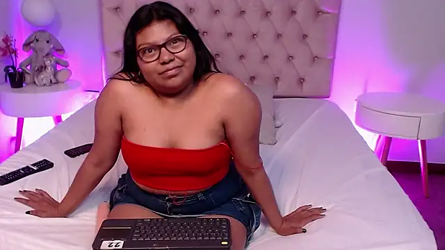 Chat XXX ao vivo de Kiri_Black_