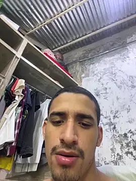 ikaro21 Adlı Modelin Web Kamerası Şovu