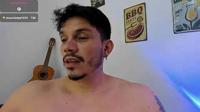 دردشة alejandro_stark الجنسية المباشرة