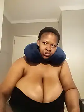 bustylisa1983's Live XXX Chat