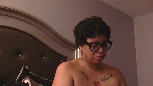 MSweetLindaParks élő XXX-chatje