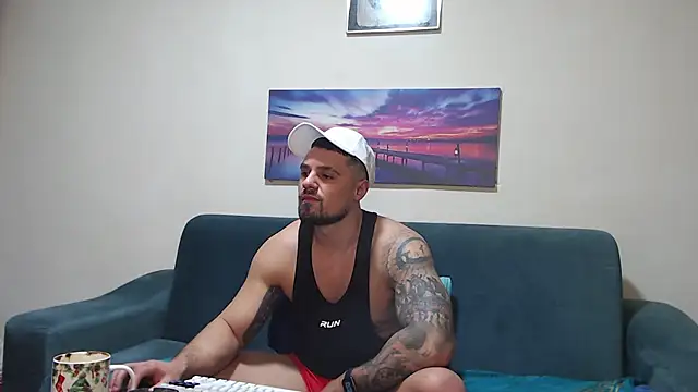 Tiberius_hunk's Live XXX Chat