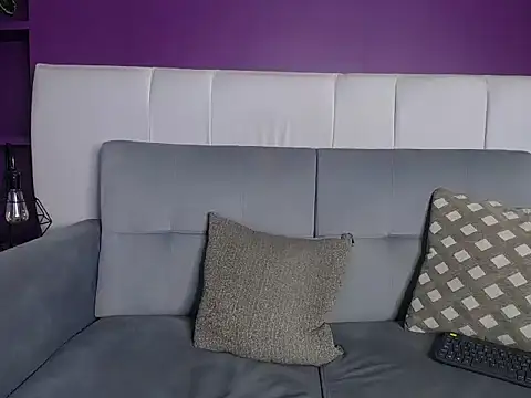 MEGHAN-QUEEN: онлайн-секс-чат