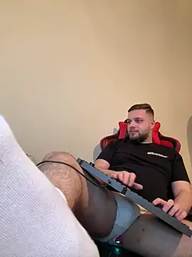 XXX chat uživo modela KingAdonisss