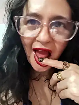 Sorgalim0420's Live XXX Chat