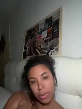 Онлайн чат XXX Brunettexio