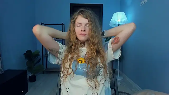 RayaNenlia's Live XXX Chat