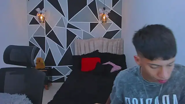 Juan_Nd_Steven's Live XXX Chat