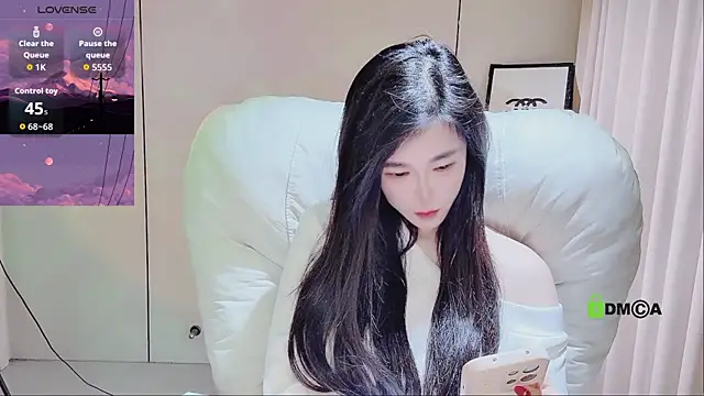 YunShan-33's Live XXX Chat