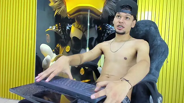 Lucas_hot_20: вебкам-шоу