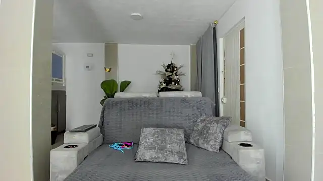 Онлайн чат XXX DulceRomance