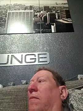 tomtom111111's Webcam Show