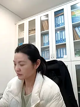 ialnuyoa_h 现场XXX聊天