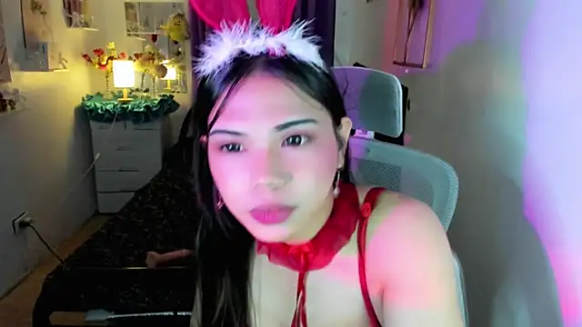 AsianBbGirl_Leign Adlı Modelin Canlı XXX Sohbeti