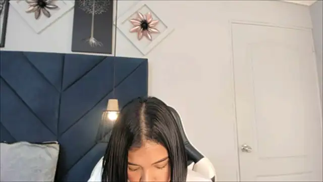 sarita_hills 现场XXX聊天