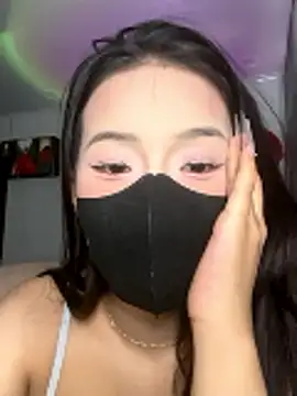 -KathySweet- élő XXX-chatje