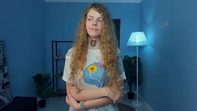 RayaNenlia's Live XXX Chat