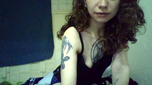 CELEna098rs707's Live XXX Chat