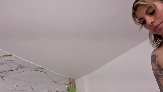 Yutori-'s Live XXX Chat