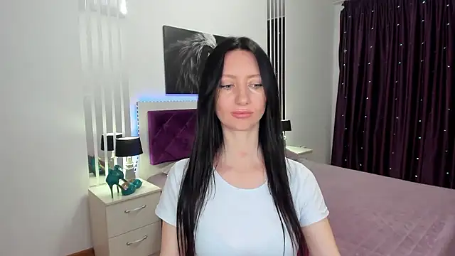 NikaHoney's Live XXX Chat