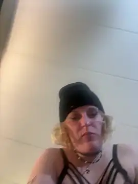 KITTYBOOBOOFUXX 现场XXX聊天