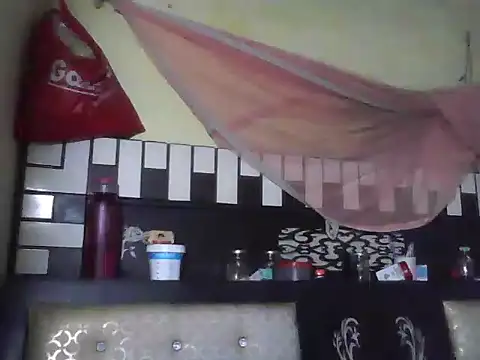 Stubborndesiboy Adlı Modelin Canlı XXX Sohbeti