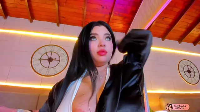 Meloddy_Rose Adlı Modelin Canlı XXX Sohbeti