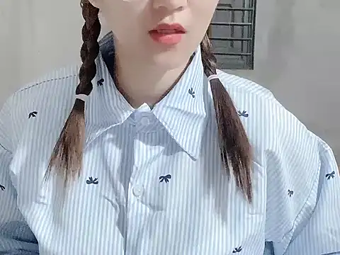 TranOanh999's Live XXX Chat