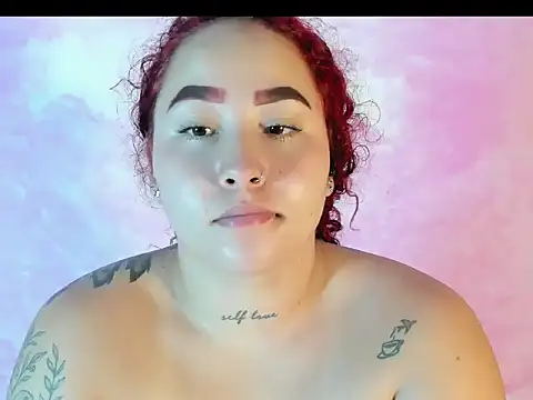 Ayla-marttinezのライブXXXチャット