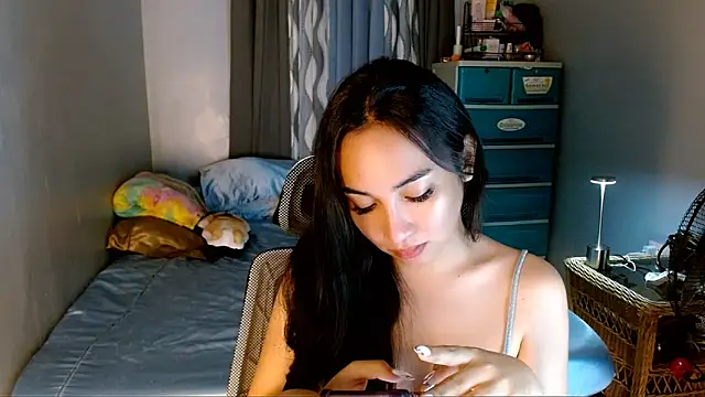 SweetLilly_18's Webcam Show