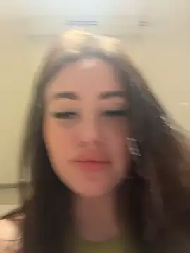 KiraSunshine's Live XXX Chat