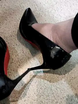 ialnuyoa_h Live XXX Chat