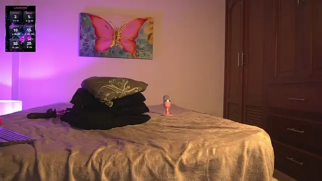 noah_0814's Live XXX Chat