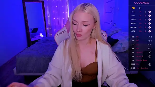 AnyaTaylor_'s Live XXX Chat