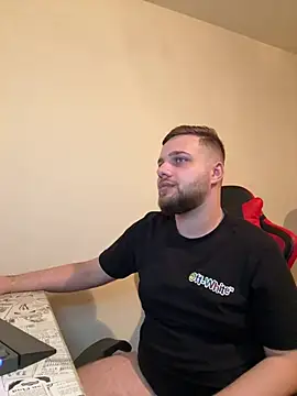 KingAdonisss 即時 XXX 聊天