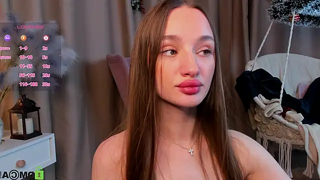 Chat +18 de miiss__lulu ao vivo